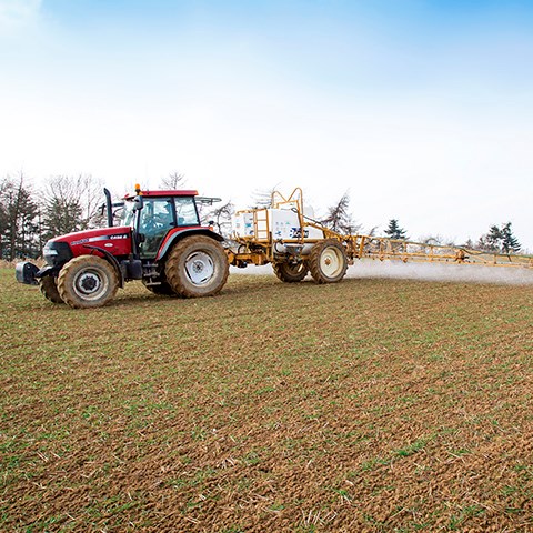 pre-em spray4