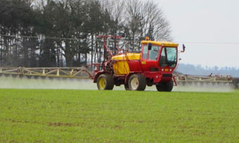 sprayer - control black grass